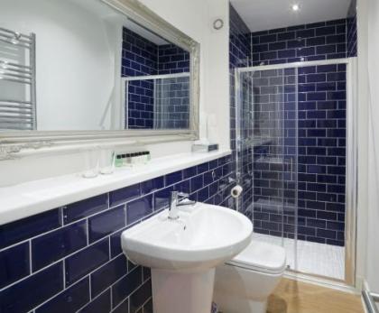 Hanover 71 Suites - image 18
