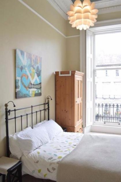 2 Bedroom Apartment near Stockbridge Sleeps 4 - image 16