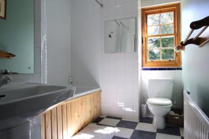 2 Bedroom Apartment near Stockbridge Sleeps 4 - image 20