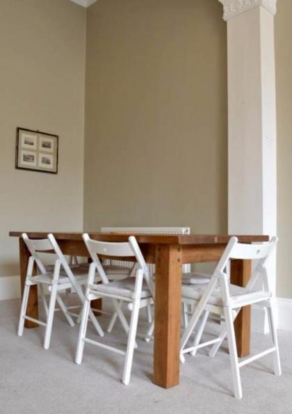 2 Bedroom Apartment near Stockbridge Sleeps 4 - image 5