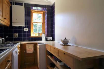 2 Bedroom Apartment near Stockbridge Sleeps 4 - image 8