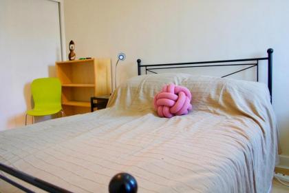 Bright Spacious 2 Bedroom Apartment in Stockbridge - image 4