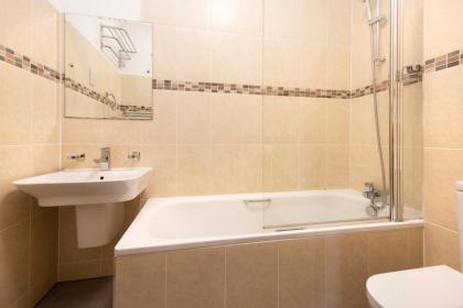 ALTIDO 5 Bedroom Apt near Meadows and George Square - image 29