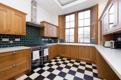 ALTIDO 5 Bedroom Apt near Meadows and George Square - image 8