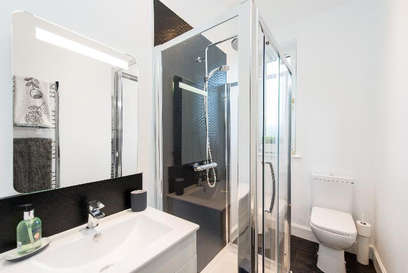 The New Roseburn Apartment - main image