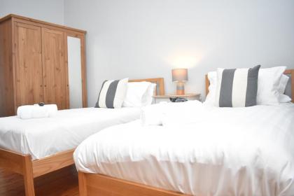 East Claremont - beautiful 2BR apartment in Central Edinburgh - image 6