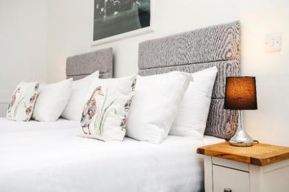 New Town 2 BR-1 BA George St 150m - Free Parking - image 19