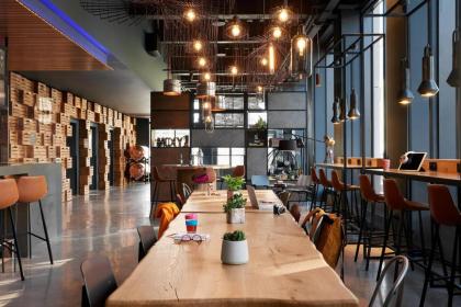 Moxy Edinburgh Fountainbridge - image 29