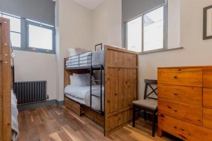 Bohemian luxury accommodation in the heart Edinburghs Leith district - image 22