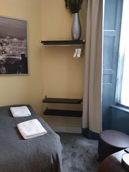 Frederick Douglass - Rooms In The City - image 29