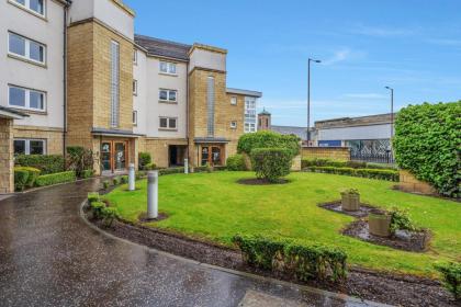 Saughton Suite - image 24