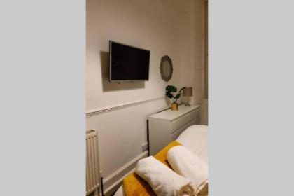 6 Separate beds 2 baths -Leith Spectacular Apartment - image 28