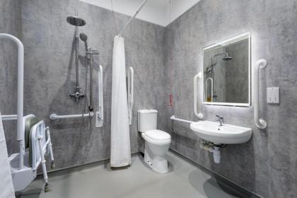 Smith Place Hotel - image 20
