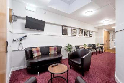 Smith Place Hotel - image 27