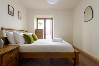 The Old Town Cockburn Apartment - image 3