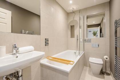 Museum Apartments - image 15