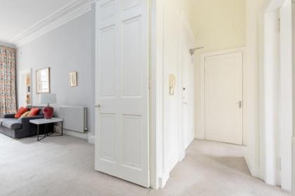 Light and Spacious 2 Bedroom Flat in Heart of Edinburgh - image 18