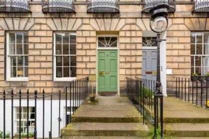 Light and Spacious 2 Bedroom Flat in Heart of Edinburgh - image 2