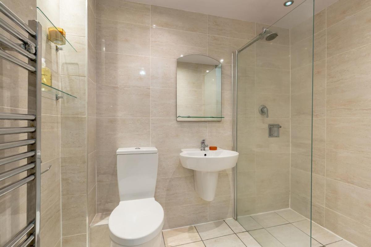 Light and Spacious 2 Bedroom Flat in Heart of Edinburgh - image 6