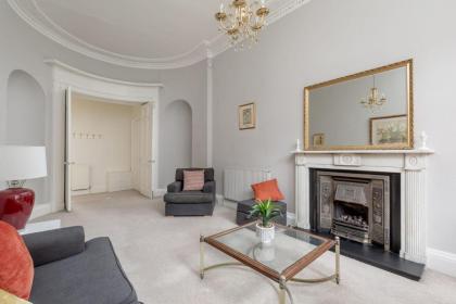 Light and Spacious 2 Bedroom Flat in Heart of Edinburgh - image 8