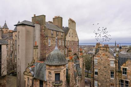 The Lady Stair's Apartment - Royal Mile - image 7