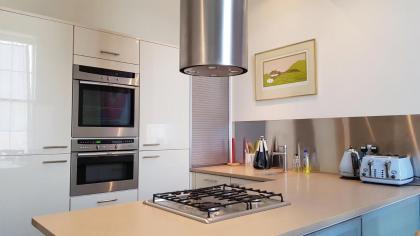 Stylish Central Edinburgh Apartment - image 16