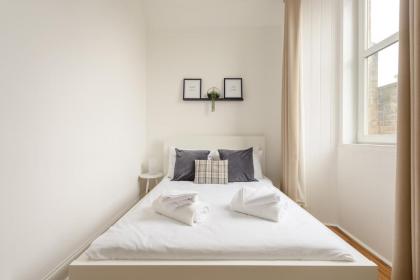 The London Road Apartment - 2BR/1BA - image 9