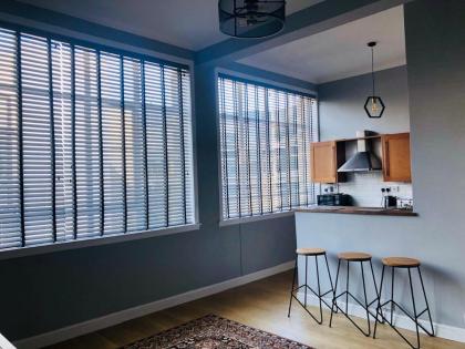 Charming 1-Bed City Centre Apartment in Edinburgh - image 7