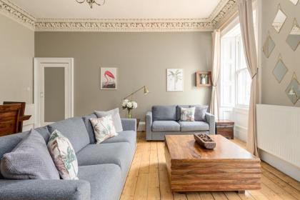 2 Bed Old Town Apartment - Next To Castle - image 4