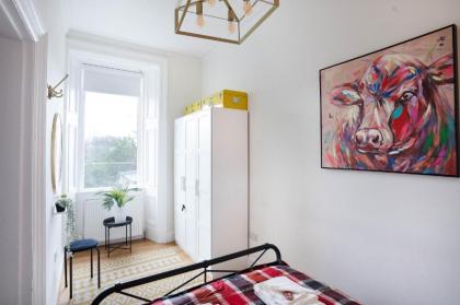 Meadowbank Residence 3bed free parking - image 23