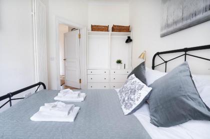 Meadowbank Residence 3bed free parking - image 24