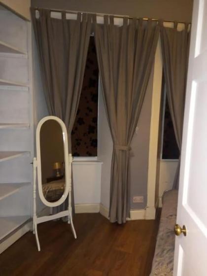 1 Bedrooms Flat in Central Edinburgh Haymarket Heart of Edinburgh Flat Sleeps 4  - image 22