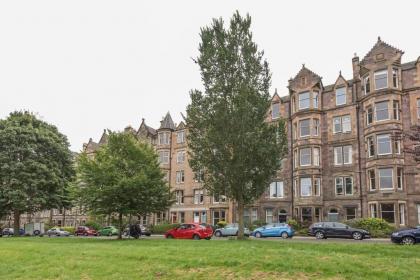 Beautiful 2 Bed 2 Bath Flat overlooking Meadows Park - image 28