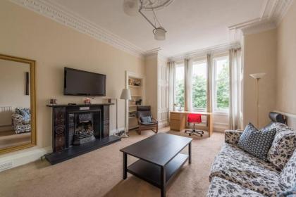 Beautiful 2 Bed 2 Bath Flat overlooking Meadows Park - image 29