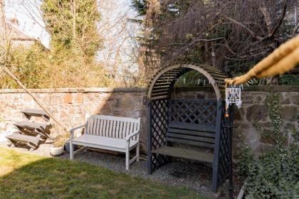 Beautiful & Bright 2BD Flat - Haymarket - image 28