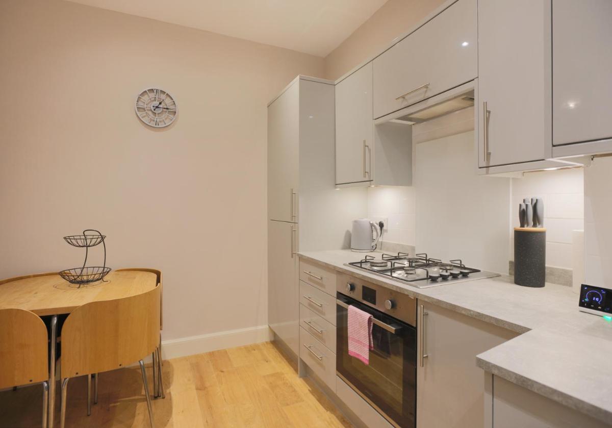 The Marchmont Residence - image 5