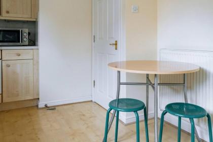 Snug & Serene 2BD Flat - Roseburn - image 22