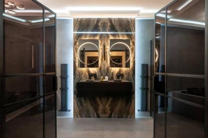 Luxury West End Oasis - Lux Spa Bath - Romantic - image 14