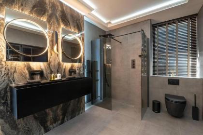 Luxury West End Oasis - Lux Spa Bath - Romantic - image 5