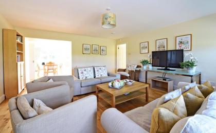 Hawthorn House - image 8
