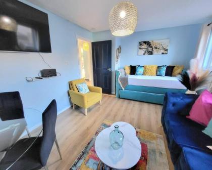 Sensational Stay Apt- Harrismith Place - image 18